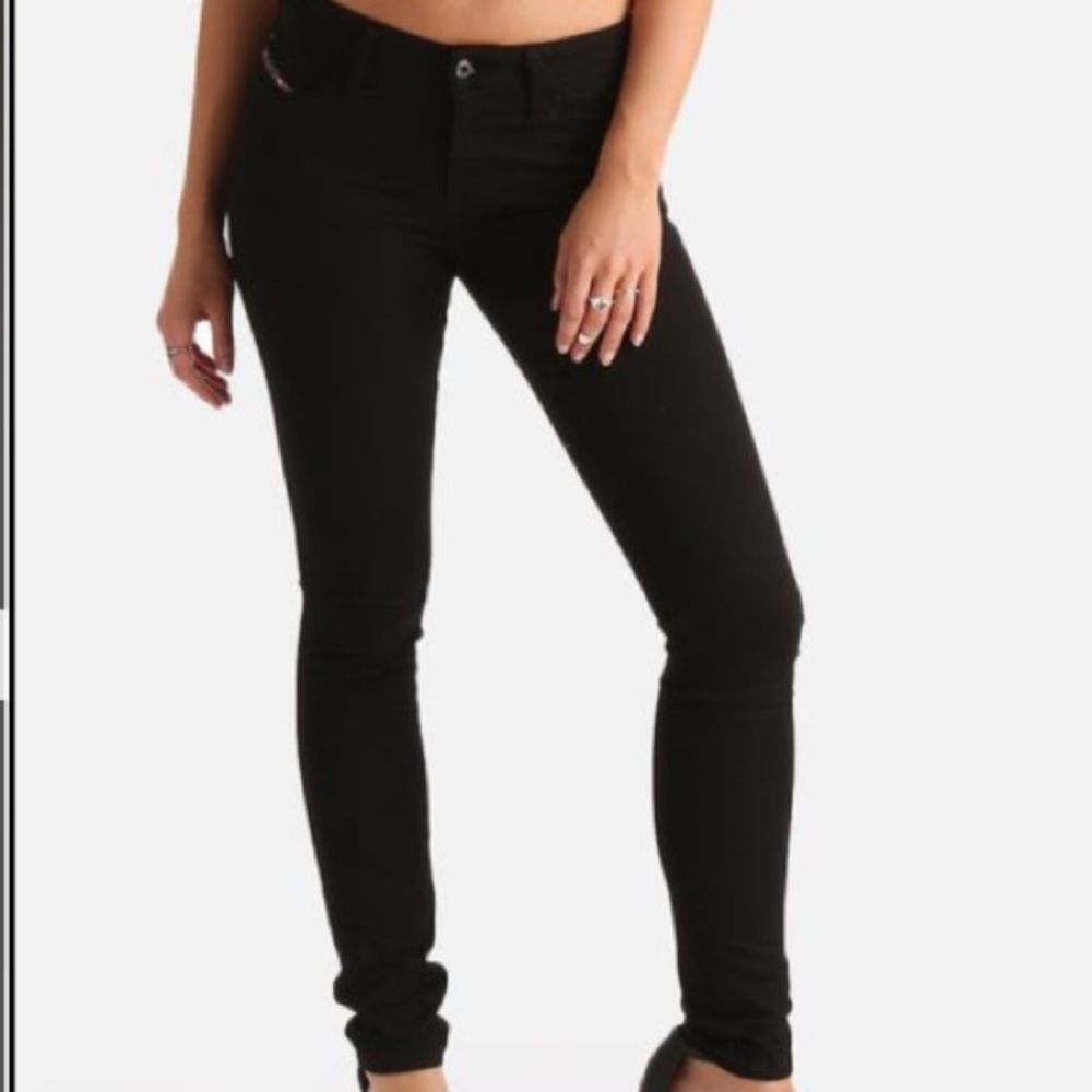 NWT | Diesel | skinzee jeans